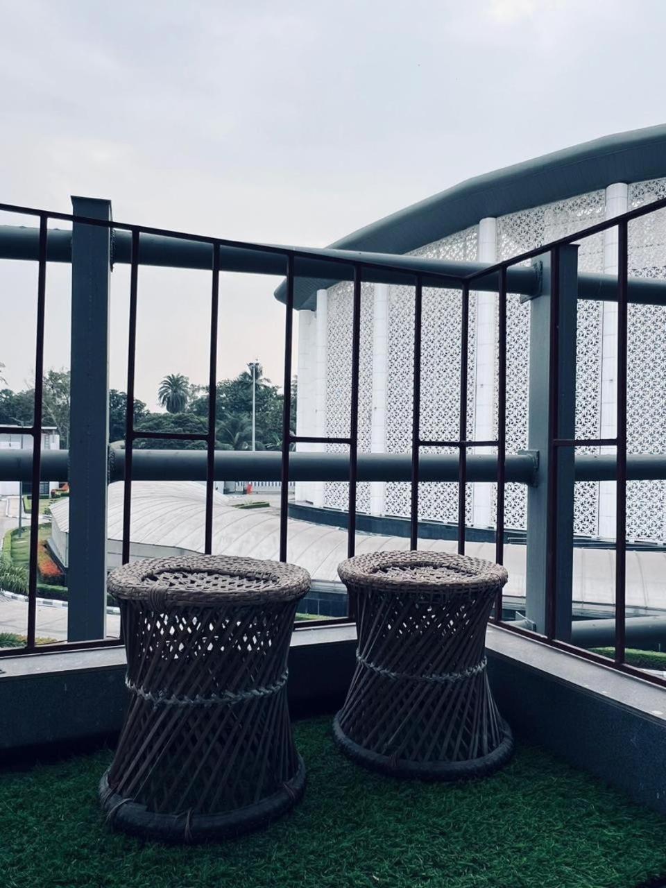 Alipore Abode-stay In The Heart Of Apartment